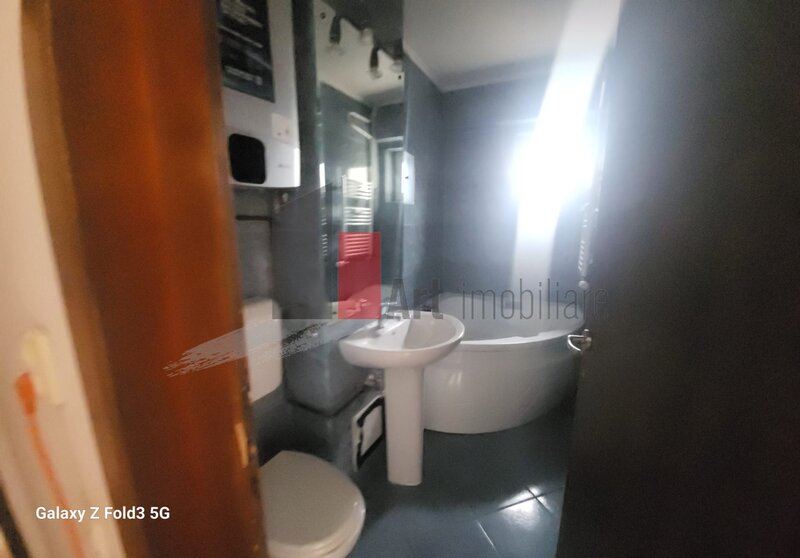 Apartament 3 camere decomandat